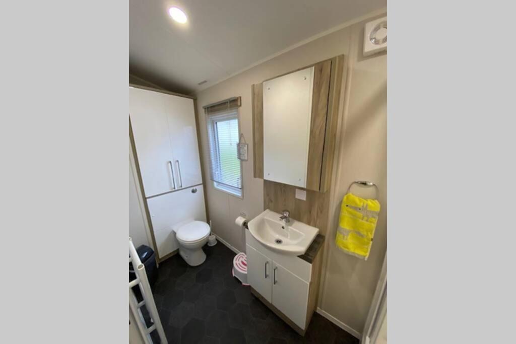 Glade Lodge- North Devon Coast, Bideford Bay Caravan Park Екстер'єр фото
